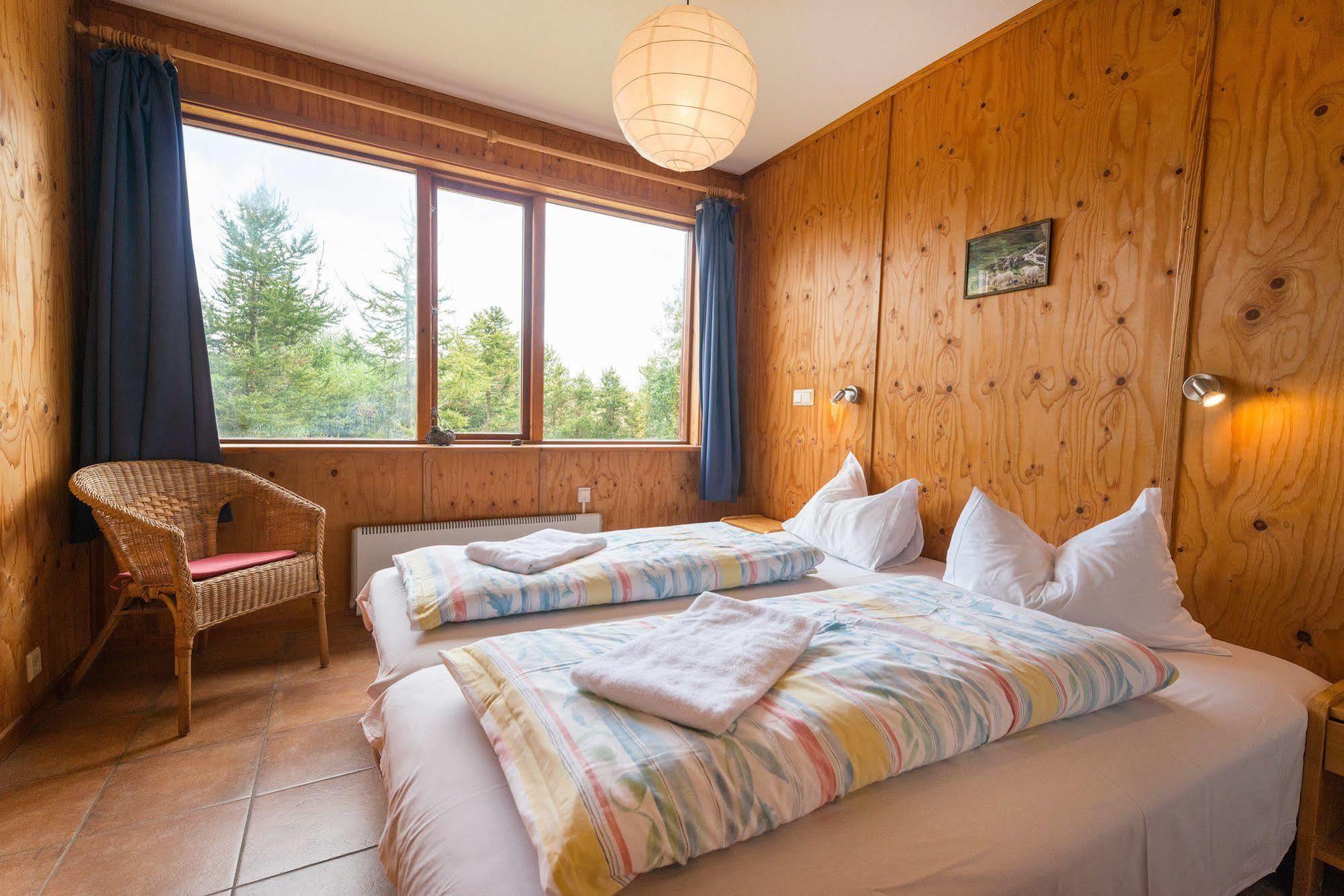 Brekkulaekur Guesthouse Hunathing Vestra Extérieur photo